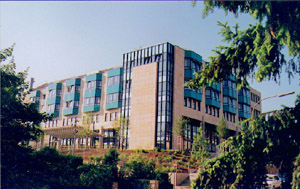 Die Missionsrztliche Klinik in Wrzburg im Jahr 2001 und zugleich Sitz des Missionsrztlichen Institutes