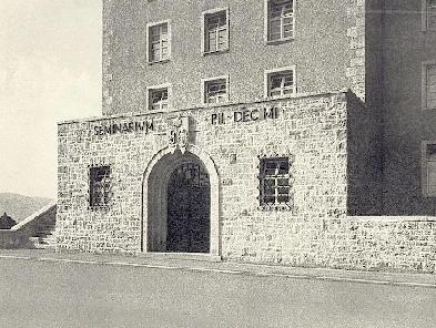 Eingang Mariannhiller Piusseminar in Wrzburg im Jahre 1928
